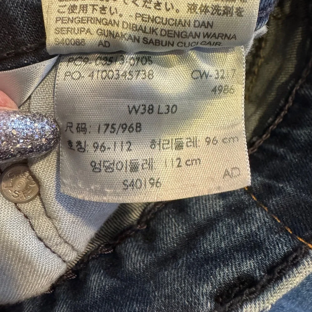 LEVI'S 513 SLIM STRAIGHT STRETCH JEANS MEDIUM BLUE WASH - EMGEE 38X30